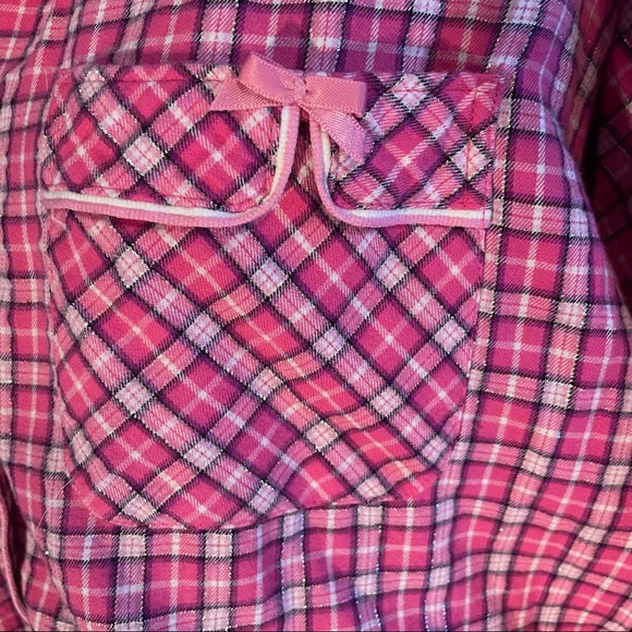 Victoria’s Secret pink and white sleepwear/robe.  Size Medium - Picture 5 of 17